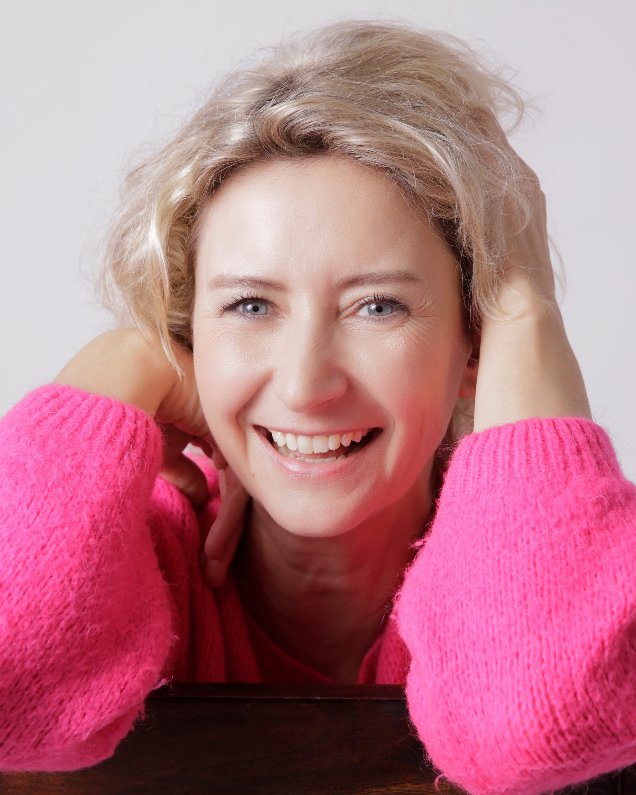 Caroline Klaus Book 2024 Comédienne-Chanteuse, Photographe Mathieu Baumer, Make up Axelle Dersin