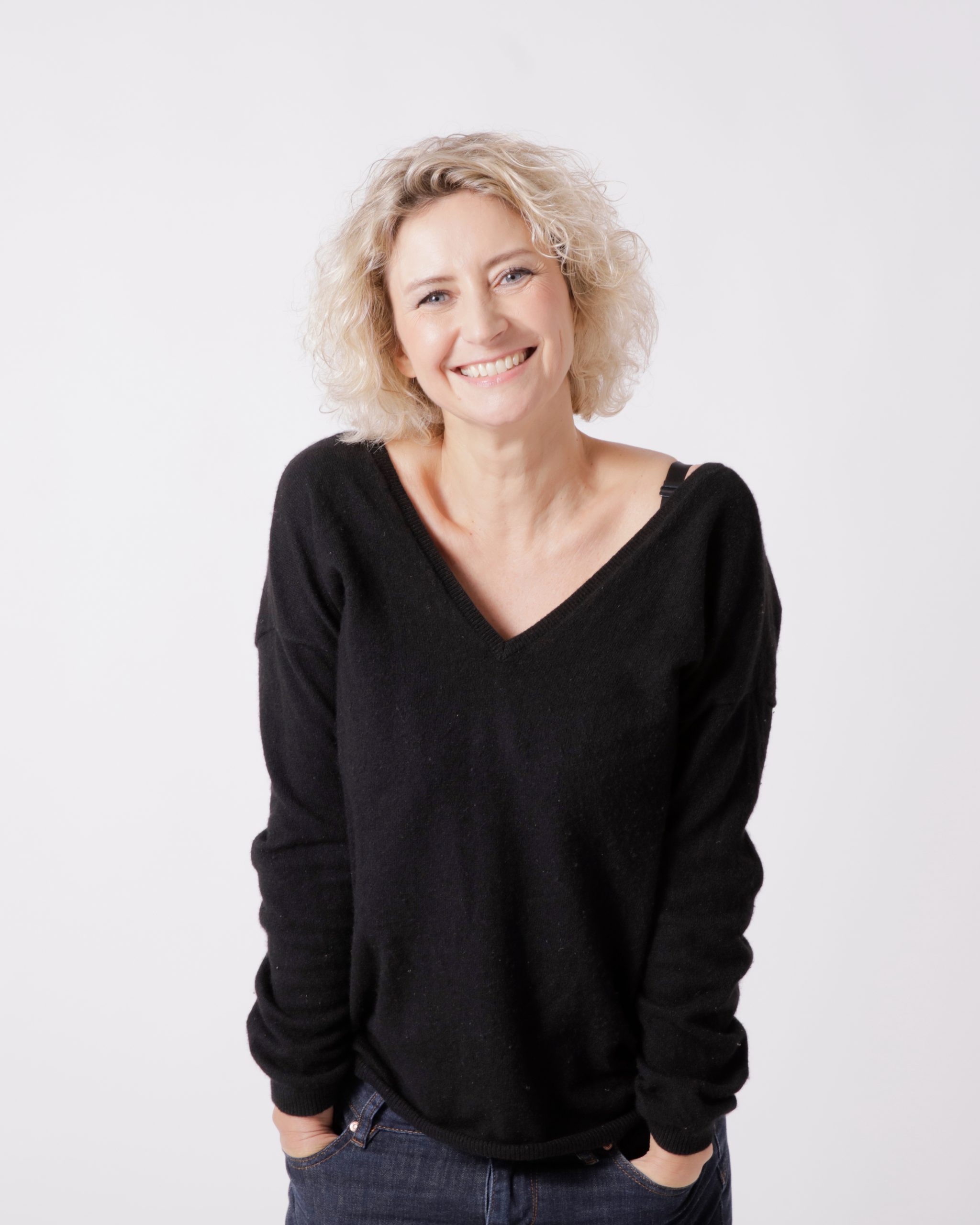 Caroline Klaus Book 2024 Comédienne-Chanteuse, Photographe Mathieu Baumer, Make up Axelle Dersin